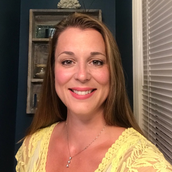 Meet your Posher, Nancy - Picture 1 of 1